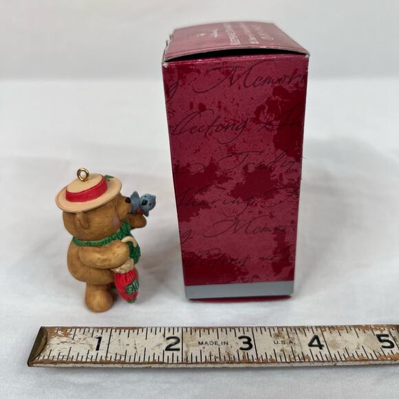 Vintage 1998 Hallmark Keepsake Ornament Forever Friends Bear Christmas Decor - Picture 3 of 7